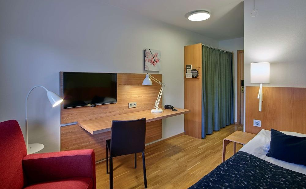 Hotel Scandic Vaest 3*